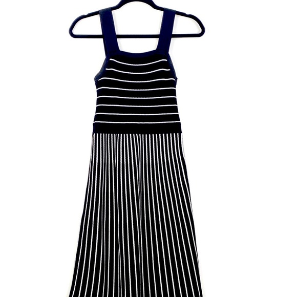 Banana Republic Knit Striped Midi Dress Size Medium - Picture 4 of 5